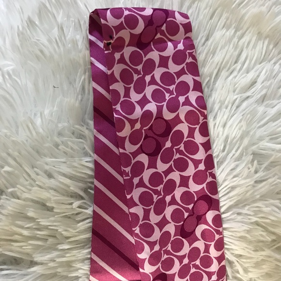 Beautiful silk Coach headbands - Picture 7 of 8